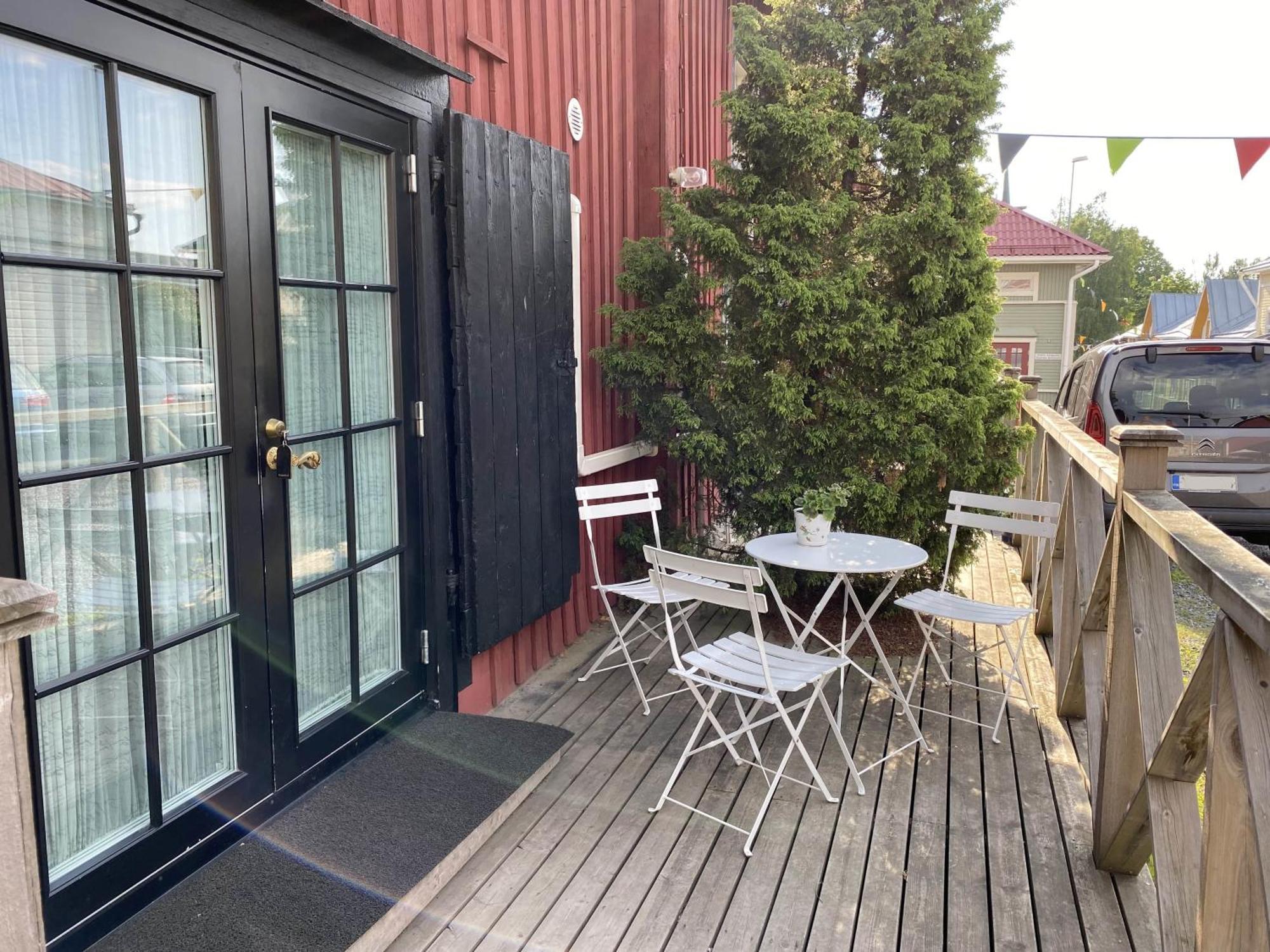 Krepelin Apartment *