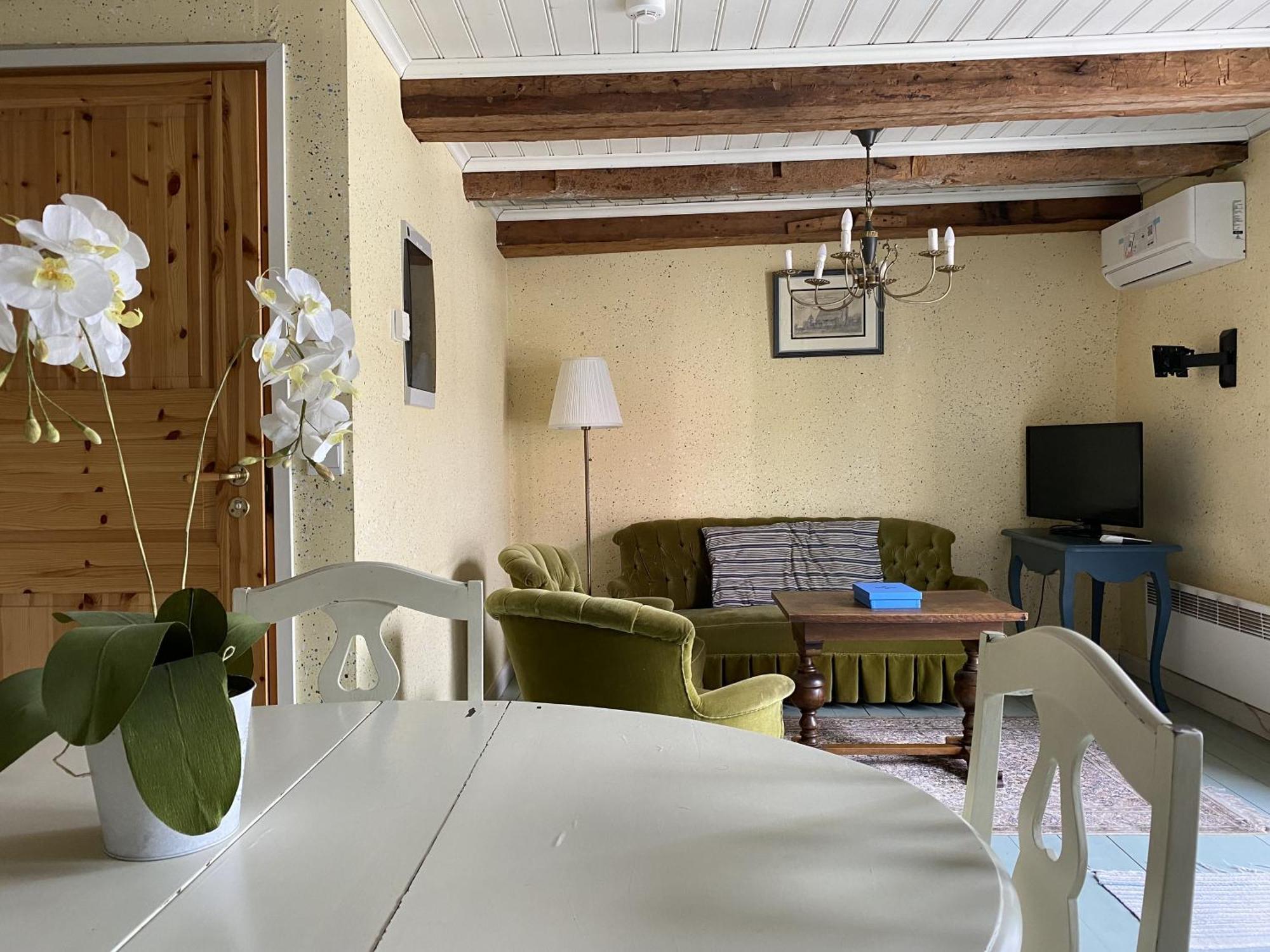 Krepelin Apartment